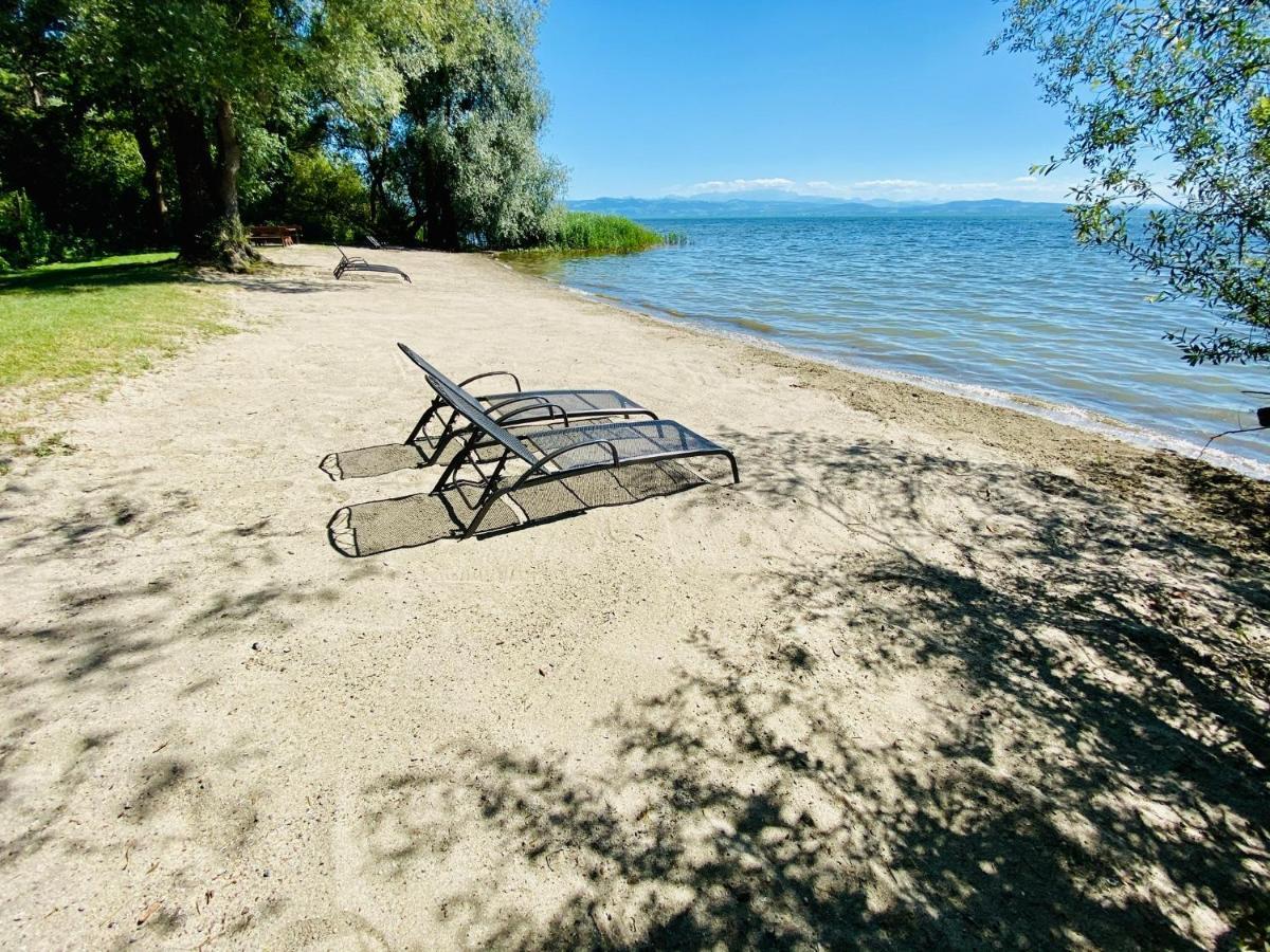 Ferien-apartment Miami Vice Mit Privatstrand Apartment Friedrichshafen