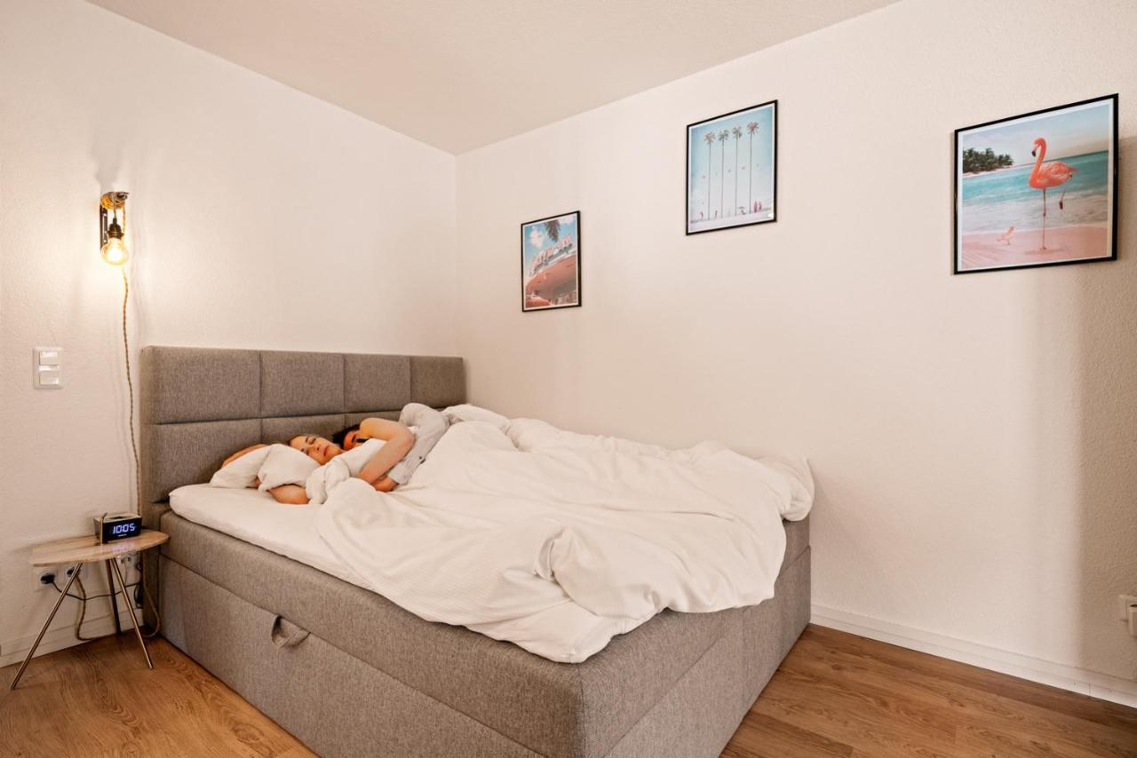 Ferien-apartment Miami Vice Mit Privatstrand Friedrichshafen